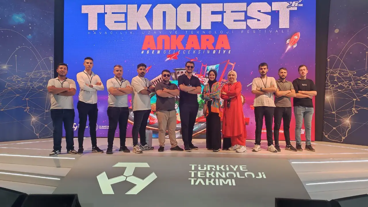 Uşak Ak Parti Gençlik Kolları Teknofeste Katıldı