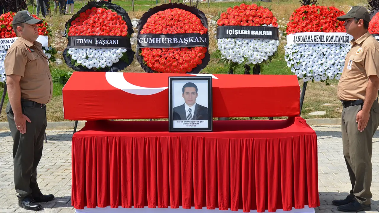 Orman Yangınında Şehit Olan Orman İşletme Şefi Yıldırım'ın Cenazesi Defnedildi