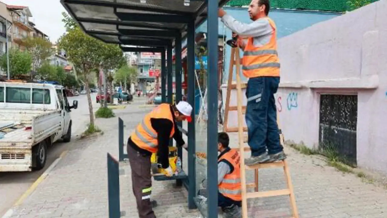 Uşak Belediyesi Otobüs Durakları için Lamine Cam Malzemesi Alımı İhalesi Düzenliyor