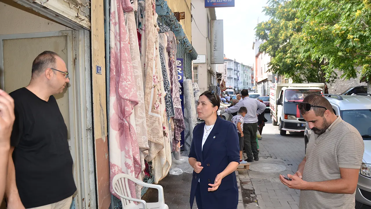 Obalı: İsmet paşa caddesi’nin cenaze namazını kıldık! Ağlayasım geldi...