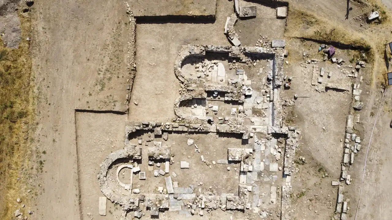 Uşak'taki Sebaste Antik Kenti'nde yeni  kalıntılar ortaya çıktı