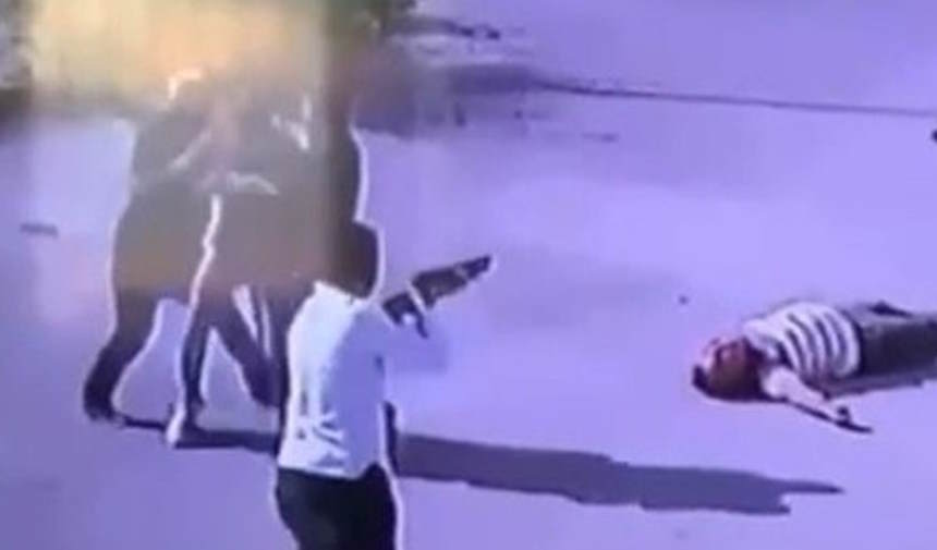 Afyon'da Dehşet: İki Dayısına Kurşun Yağdırdı