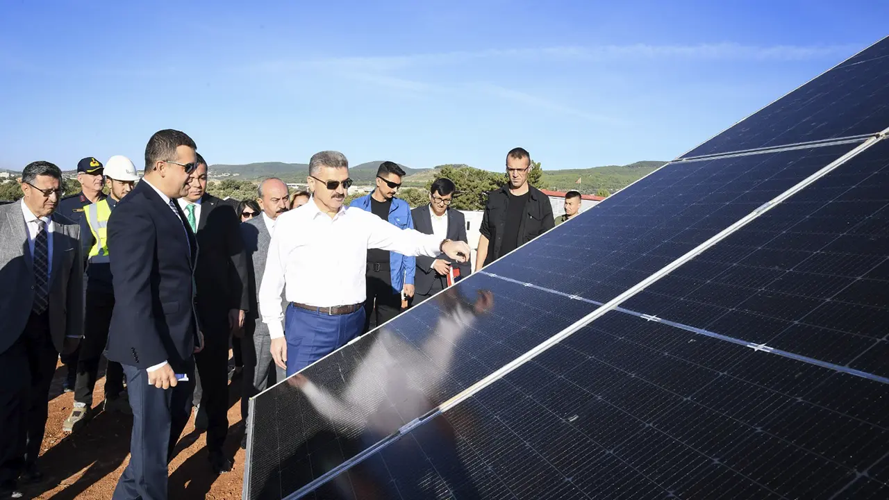 Uşak'a Kurulan Güneş Enerjisi Santrali (GES), 546 Yerleşim Yerine Temiz Enerji Sağlayacak