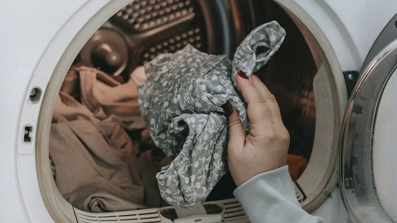 Çamaşır makinesi kullanan herkesi ilgilendiriyor: Bu hatalara düşmeyin, püf noktaları hemen öğrenin!