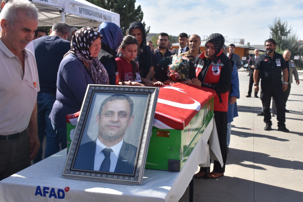 Eskişehir'deki trafik kazasında Afyonkarahisar AFAD yetkilisi Mustafa Eser hayatını kaybetti