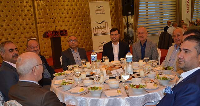 İş dünyası UOSB'nin iftar yemeğinde buluştu