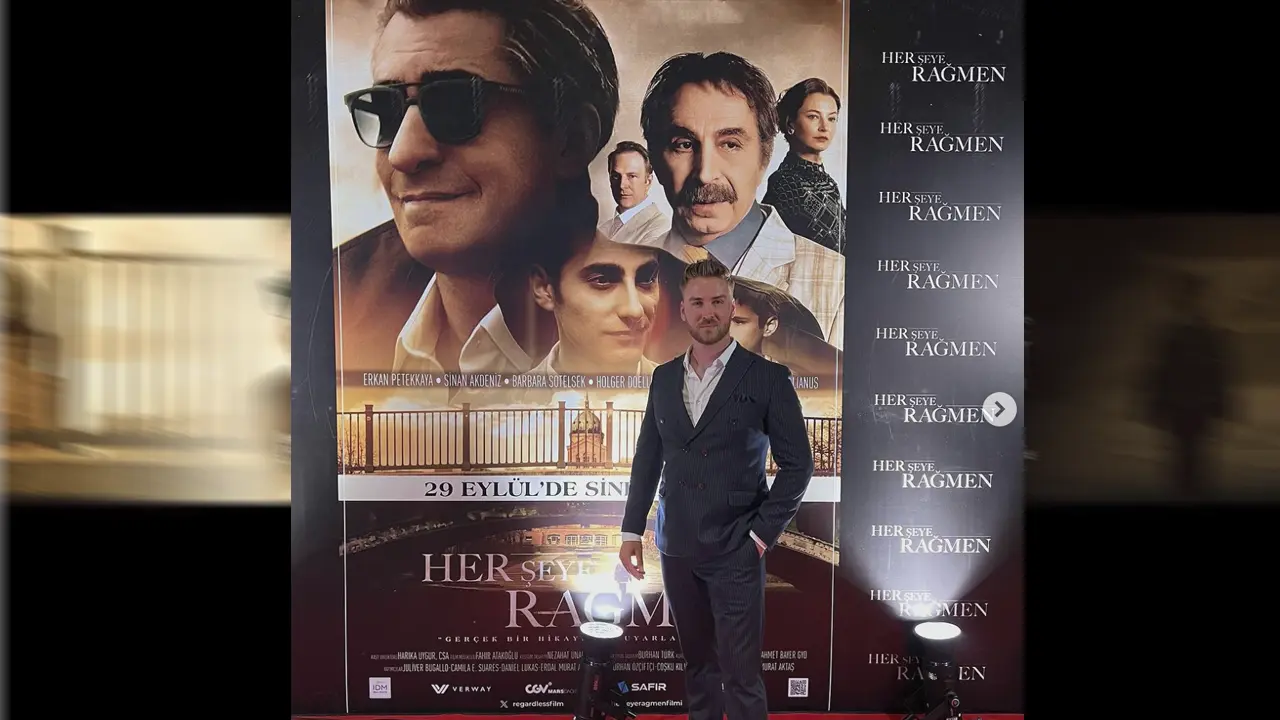 Uşaklı manken ve oyuncu Mert Soydemir, film galasına damgasını vurdu!