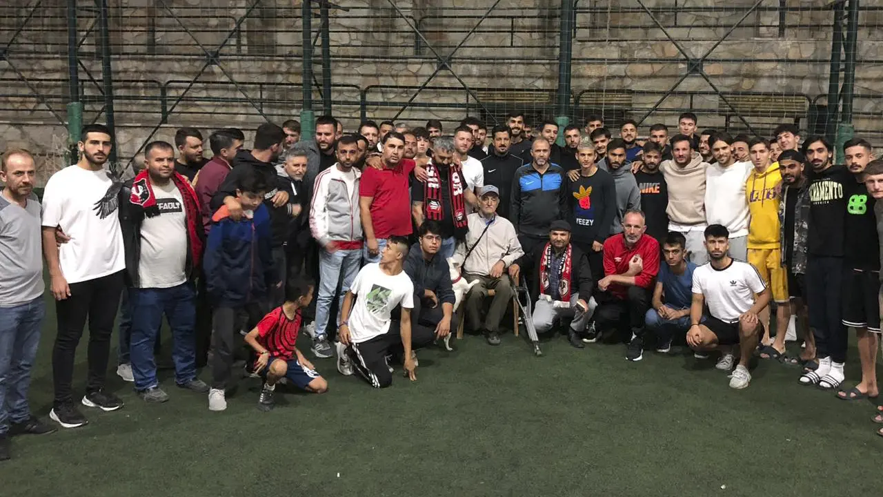 Aşigolardan Uşakspor'a motivasyon ziyareti