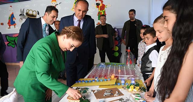 Funda Kocabıyık, 'ilimizde sıfır atık projesi kapsamında 2018 yılında 153 bin 867 kg atık toplandı'