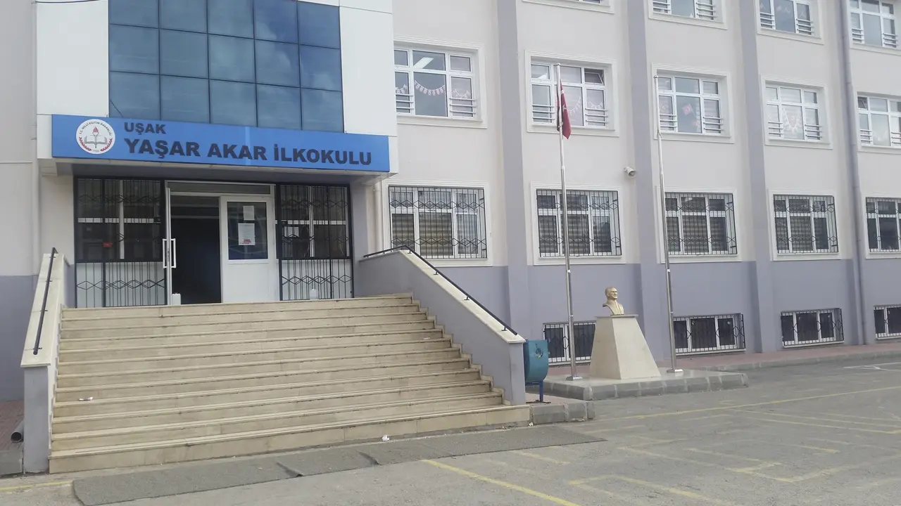 Uşak'ta öğrencileri zehirleyen o yemek firması hakkında soruşturma açıldı