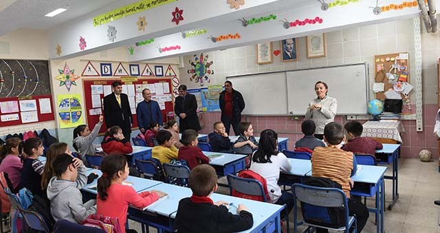 Vali funda kocabıyık, bursluluk sınavı nedeniyle bir açıklama yaptı