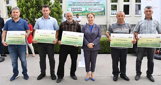 Vali funda kocabıyık, 'sulama sistemlerinin desteklenmesi programı çerçevesinde 97 proje 1 milyon 23 bin tl hibe desteği hak kazandı'