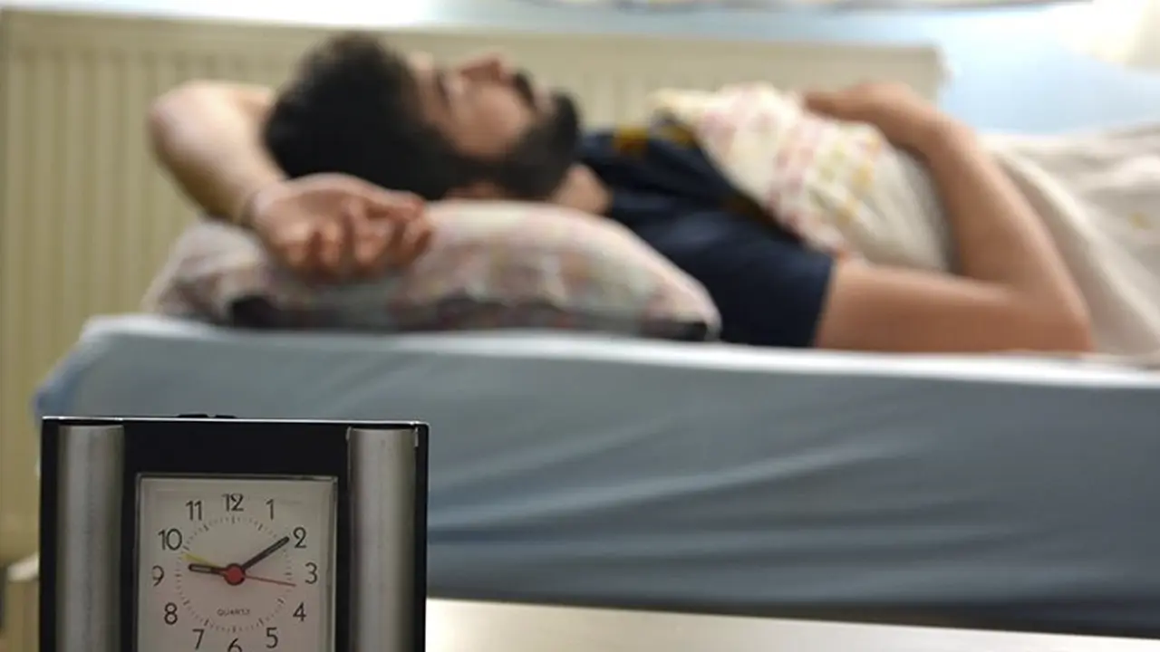 Japonya’da hükümet yetişkinlere tavsiye etti! “Günde en az 6 saat uyuyun”