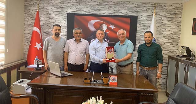 THK Eşme Şube Başkanı Özpak, Kaymakam Özdemir'i ziyaret etti