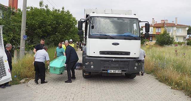 Uşak'ta kamyonun çarptığı yaşlı kadın öldü