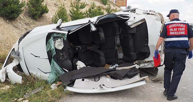 Uşak'ta trafik kazası: 1 ölü, 3 yaralı
