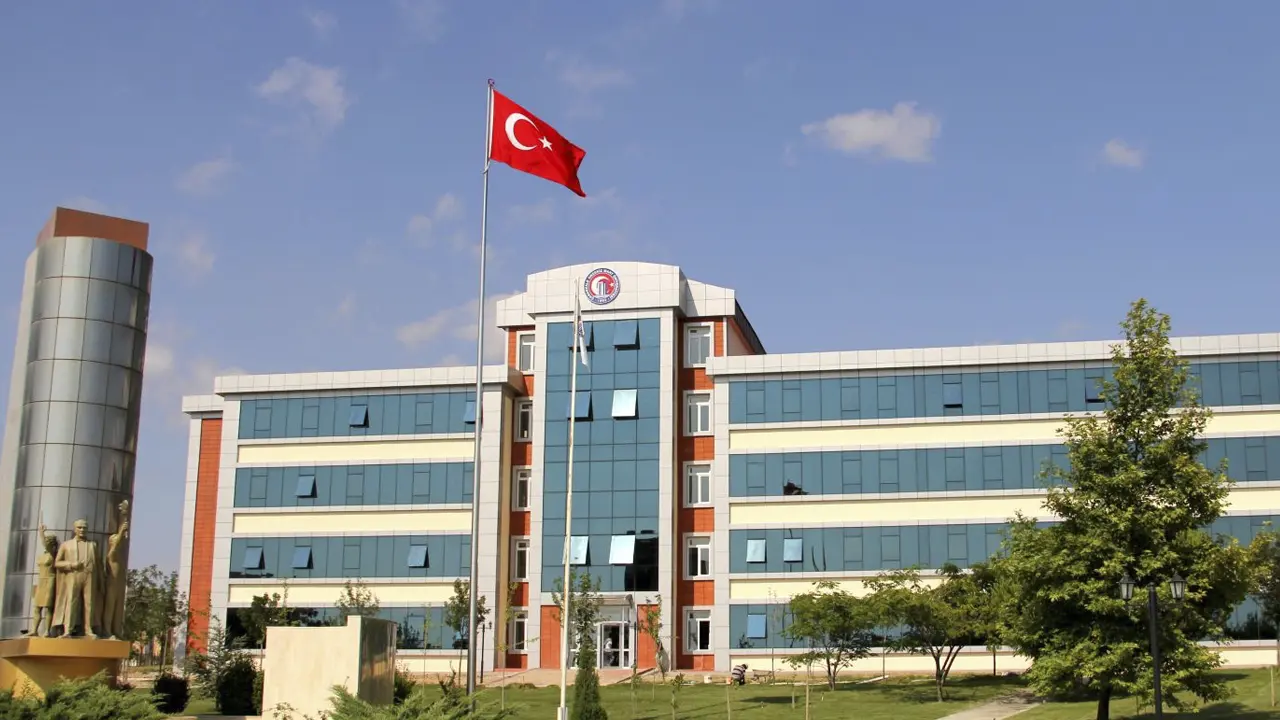 Kamu Üniversitesinden Online Ücretsiz İngilizce Eğitim Fırsatı, Kayıt için Son Gün 31 Ekim