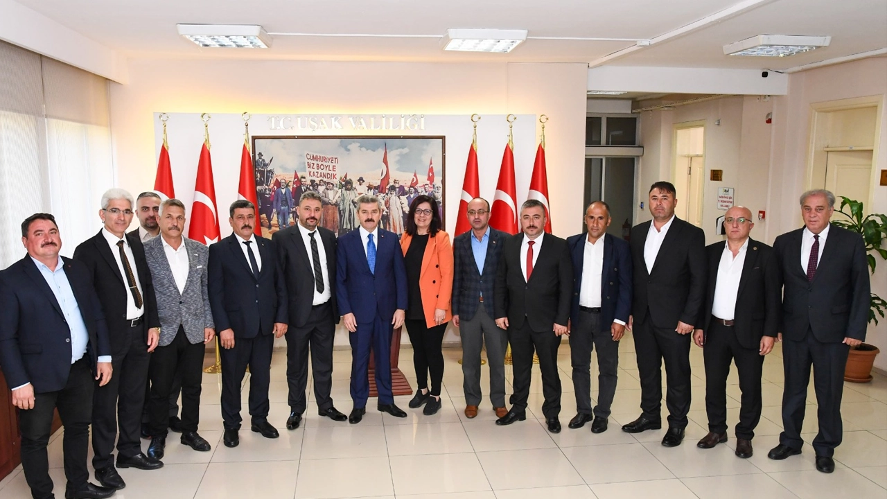 Uşak Valisi Turan Ergün, Muhtarlar Günü Dolayısıyla Muhtarları Ağırladı