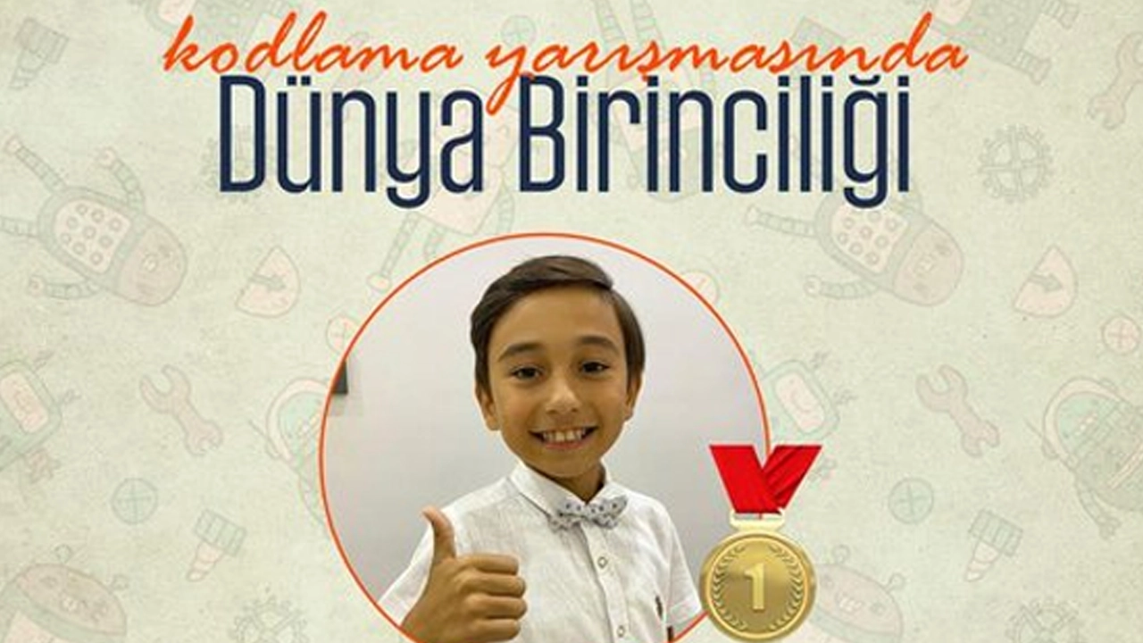 Uşak'lı Öğrenciden Tarihi Başarı, Dünya Birincisi Oldu!