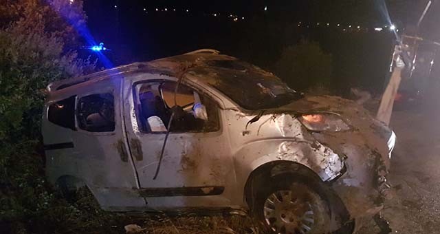 Uşak'ta otomobil devrildi: 1 ölü, 6 yaralı