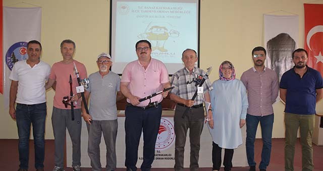 Banaz’da amatör balıkçılar bilgilendirildi