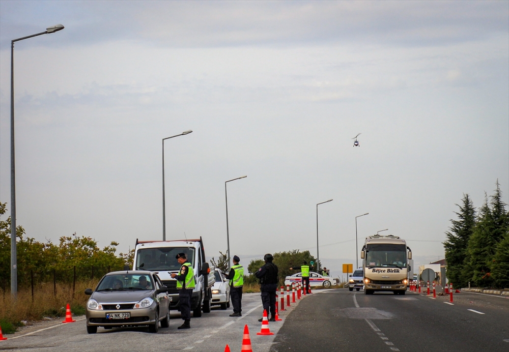 Uşak'ta  ''Cayrokopter '' destekli trafik denetimi