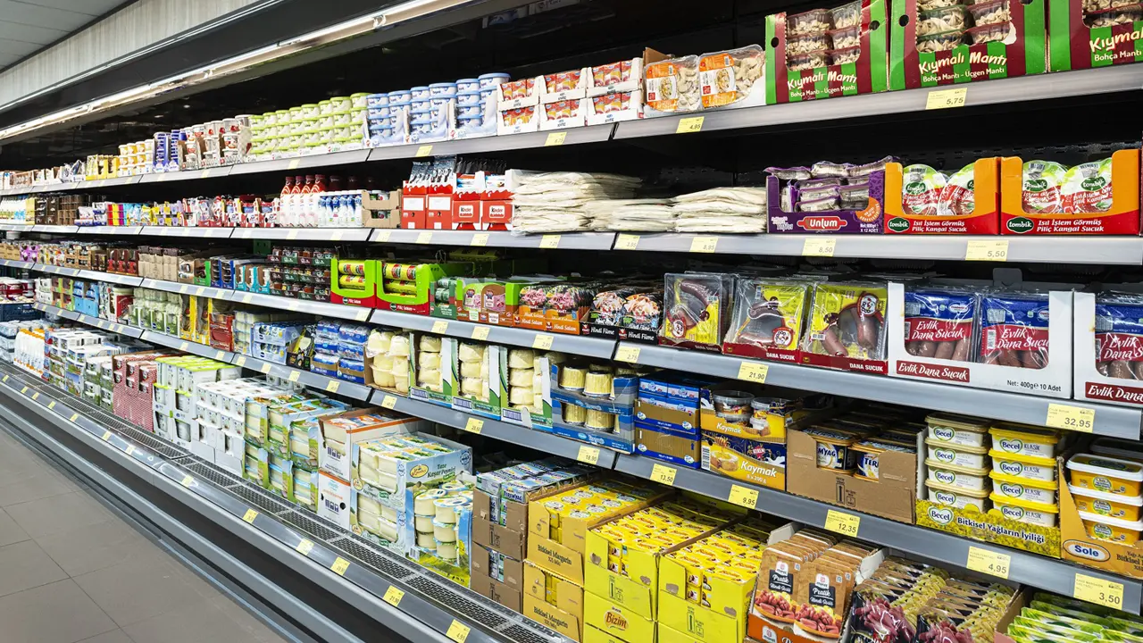 Uşak BİM mağazalarında dev gıda indirimi: Sosis 35, kalçalı but 46, döner 75 TL