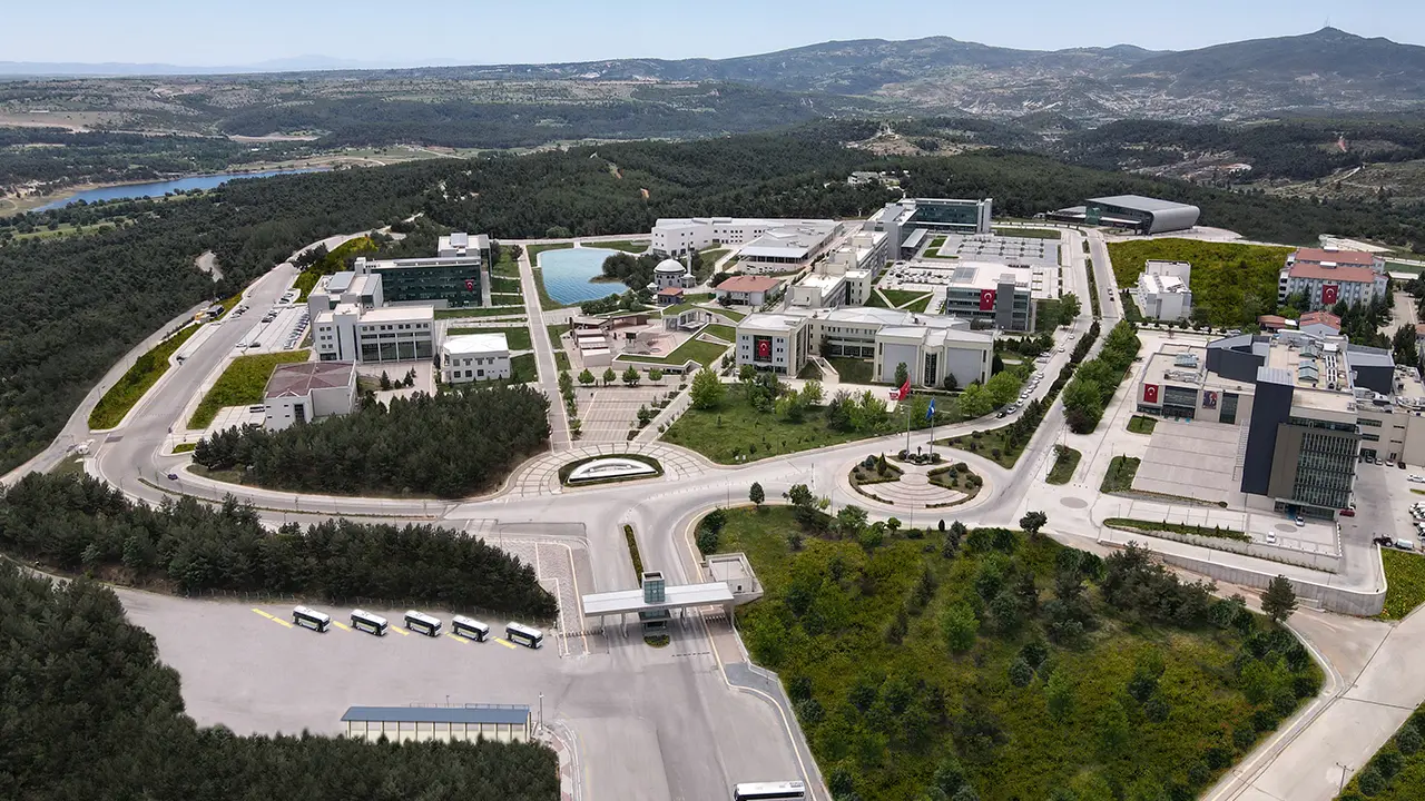 Uşak Üniversitesi ilana çıktı: 24 öğretim üyesi alınacak! Pozisyonlar belli oldu