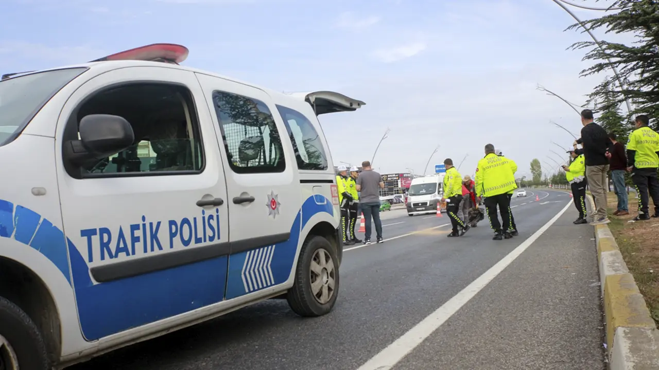Uşak'ta trafik kazasında yaralanan Ümmü Gülsüm Balta (22) Kurtarılamadı