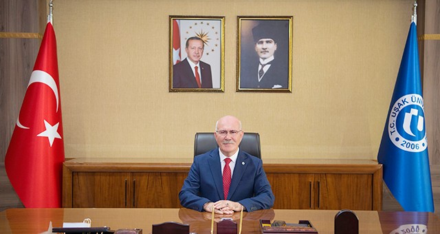 Rektör Ekrem Savaş'ın 24 temmuz gazeteciler ve basın bayramı mesajı