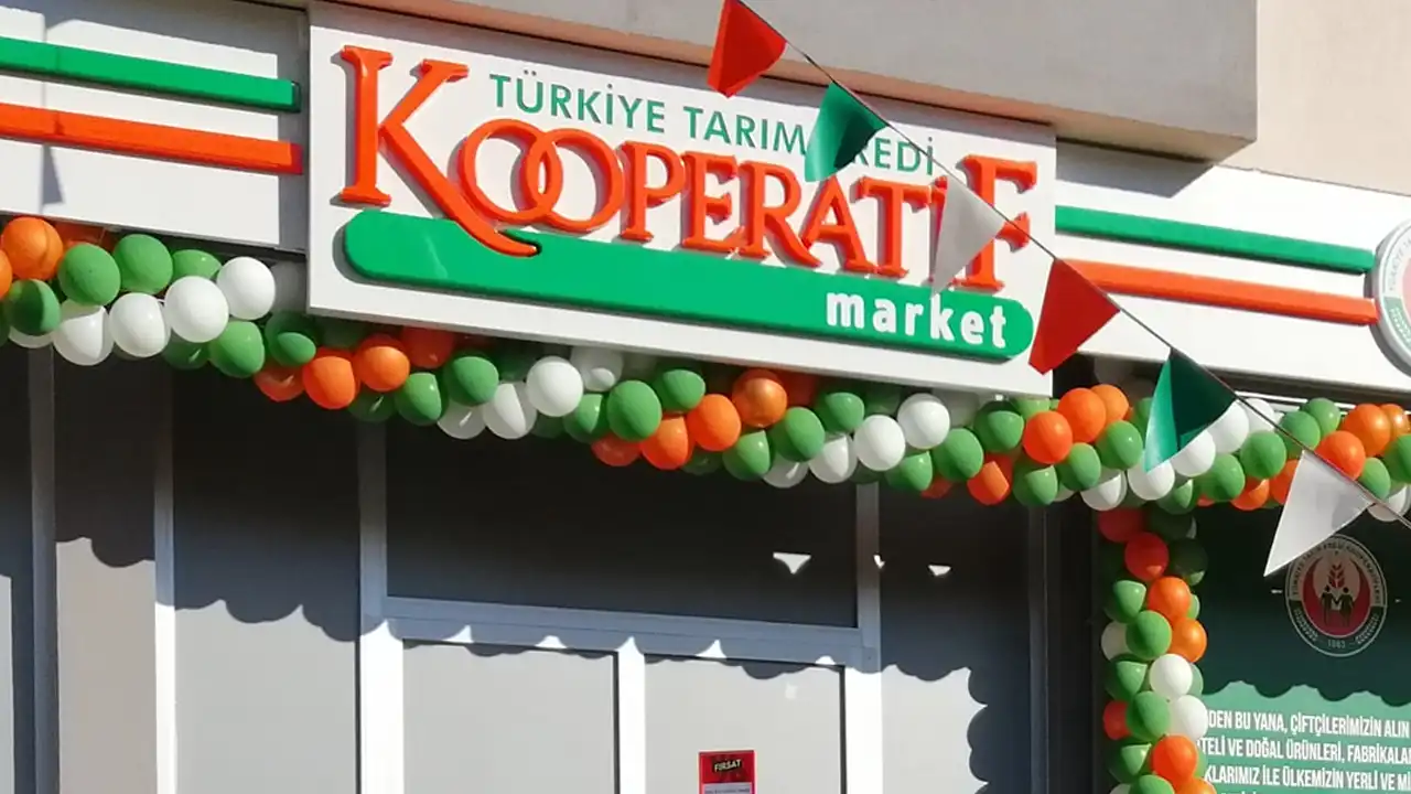Uşak Tarım Kredi Market’lerde yoğunluk! Mercimek 21,90, mantı 25,90 TL’ye düştü