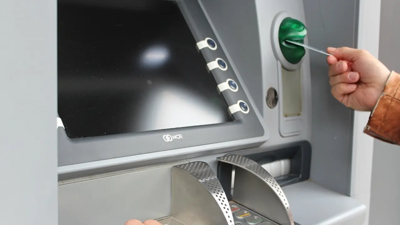 Uşak'ta ATM'lerde Günlük Para Çekme Limiti Değişti!