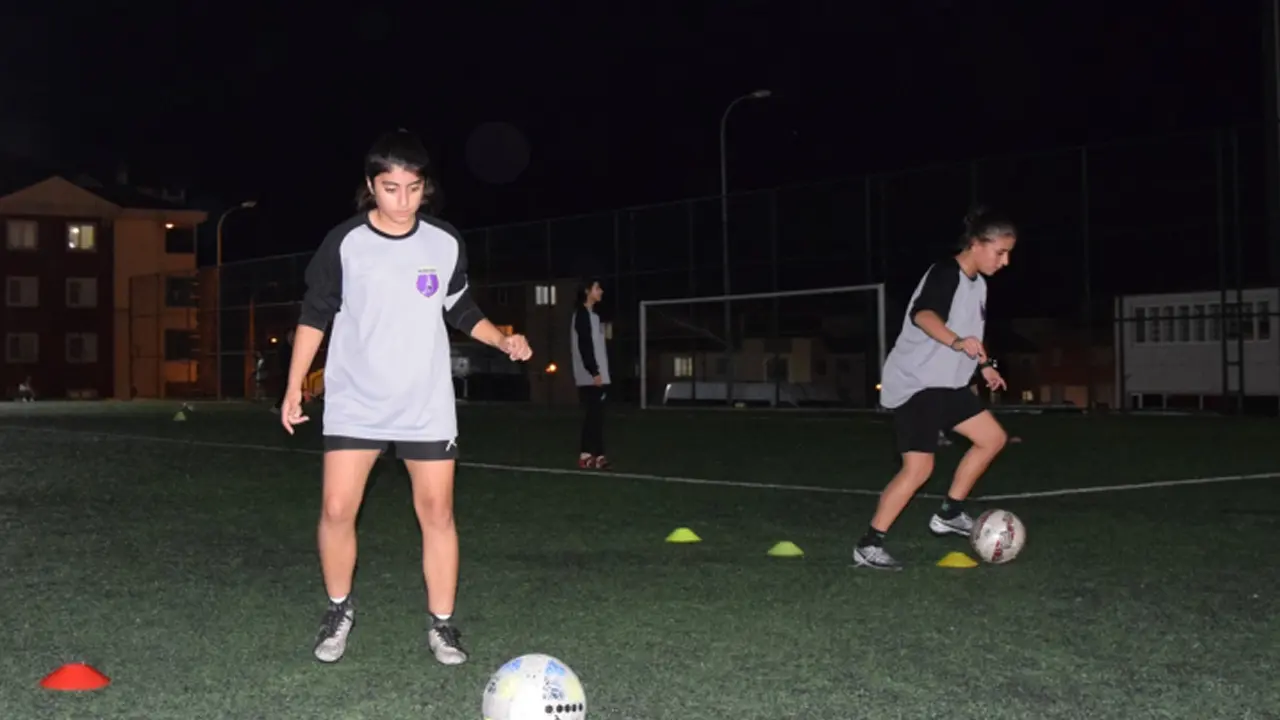 Uşak'ın Kadın Futbol Takımına Bilecik'ten 2 Transfer Yapıldı