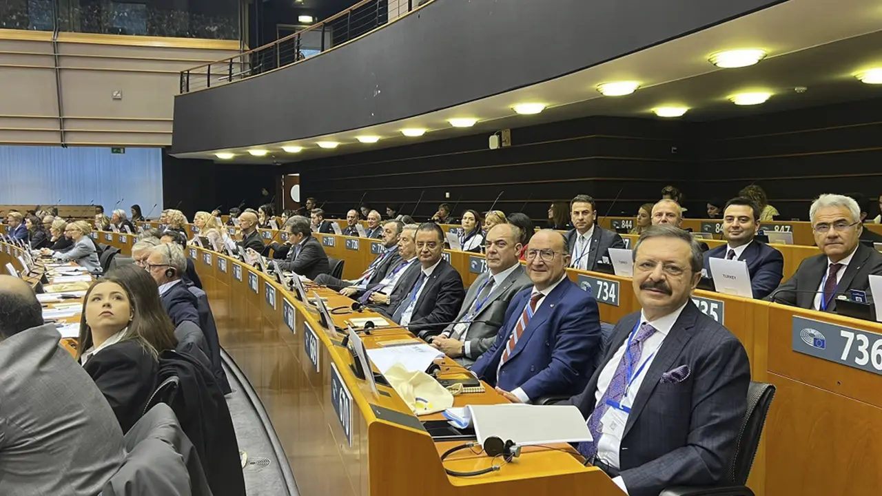 UTSO Başkanı Kandemir, Bürüksel'de Avrupa Şirketler Meclisi toplantısına katıldı