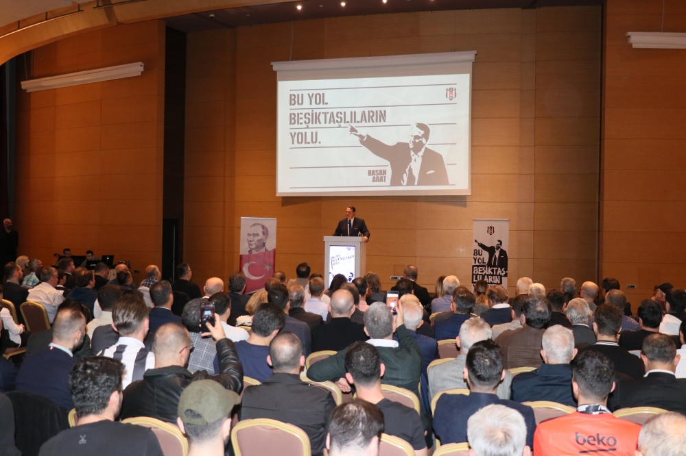 Beşiktaş Kulübü Başkan Adayı Hasan Arat, İzmir'de Beşiktaşlılar ile buluştu: