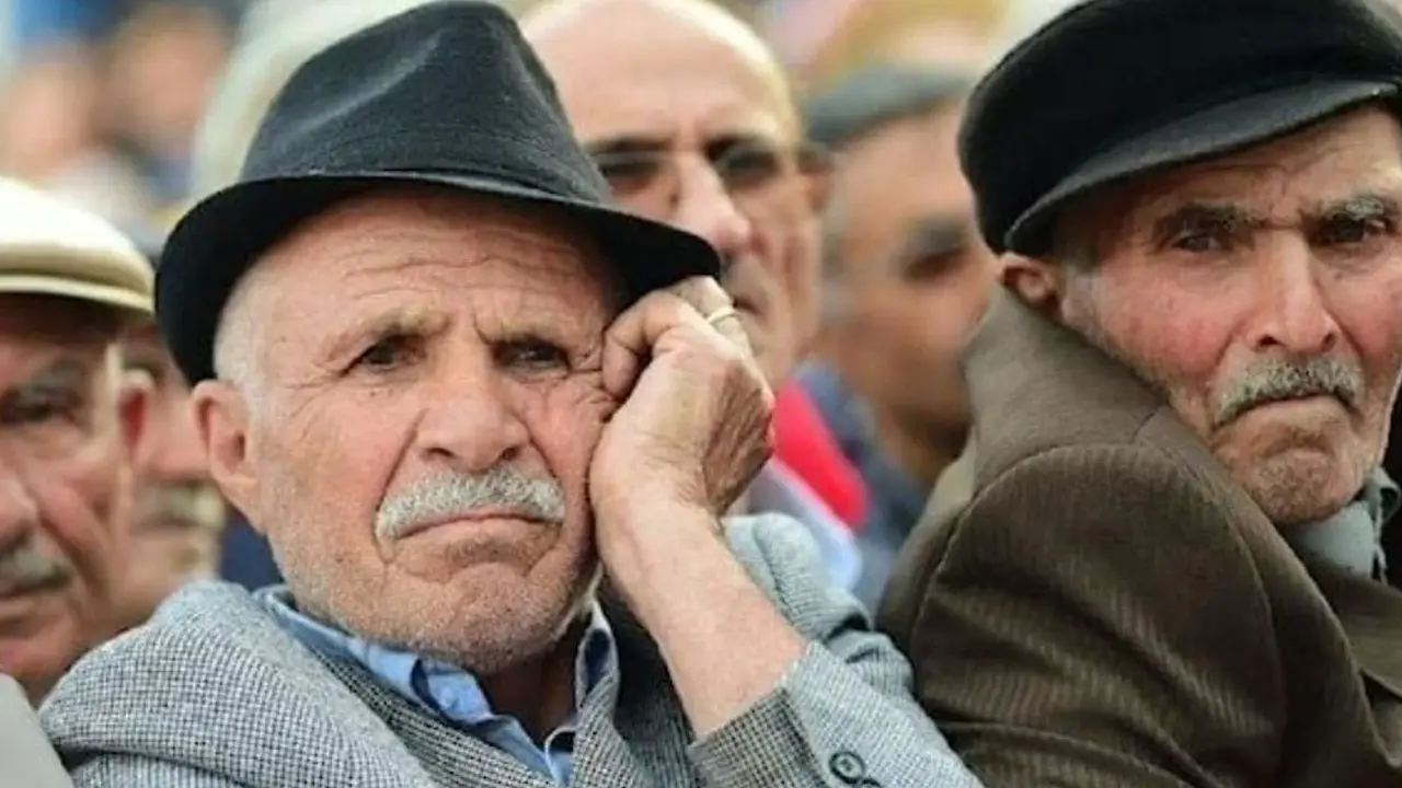 Uşak'ta Erken Emeklilik Kapısı Açılıyor: İki Şartla 45 Yaşında Emeklilik Mümkün!