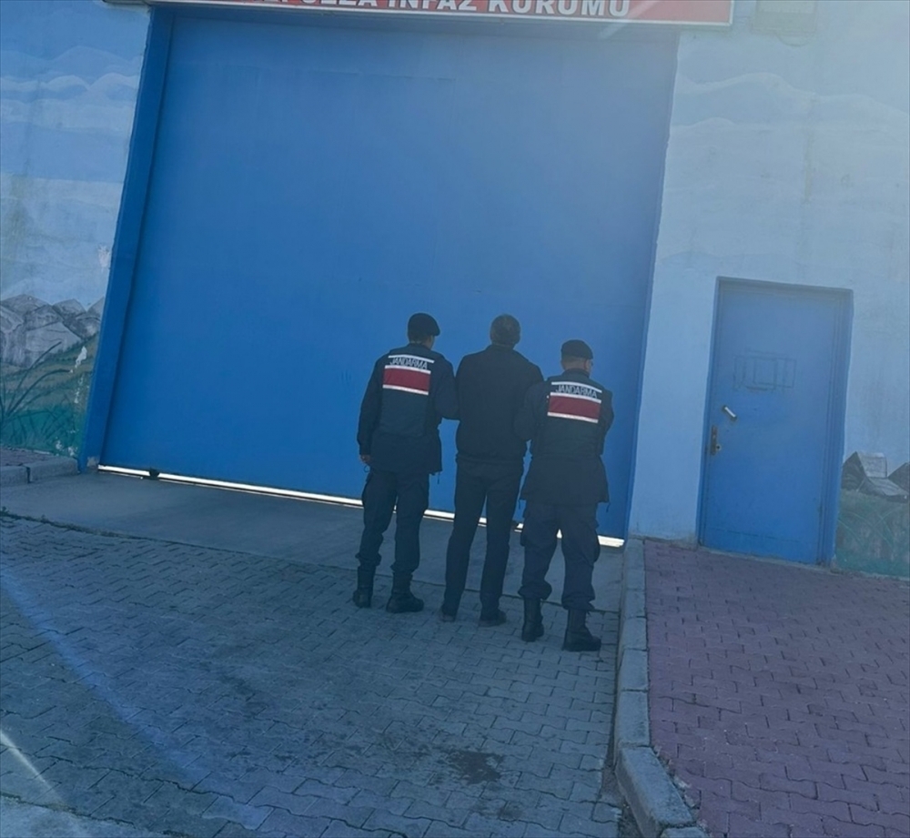Dinar'da firari hükümlü yakalandı