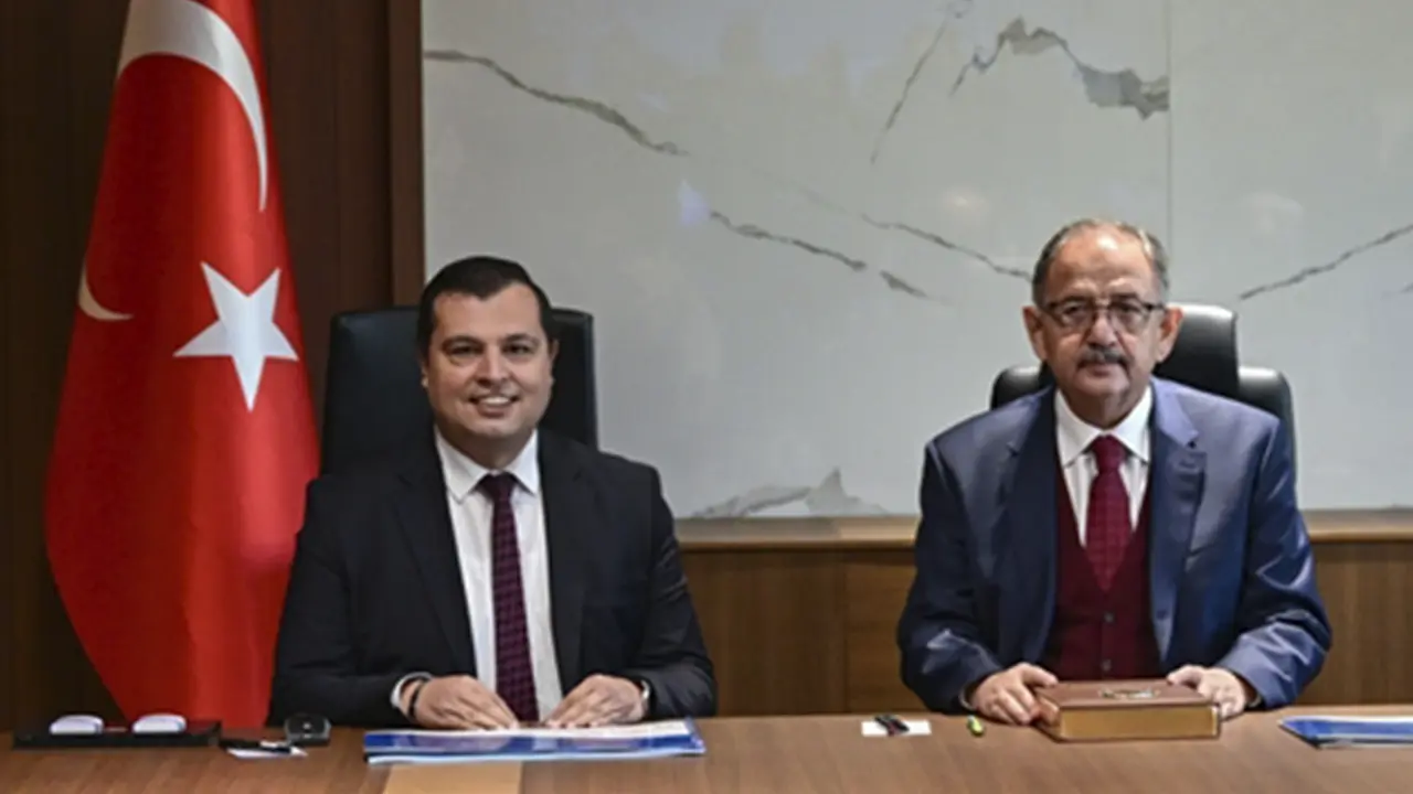 Bakan Özhaseki’den Başkan Çakın’a '2. Dönemin Hayırlı Olsun’ Temennisi!