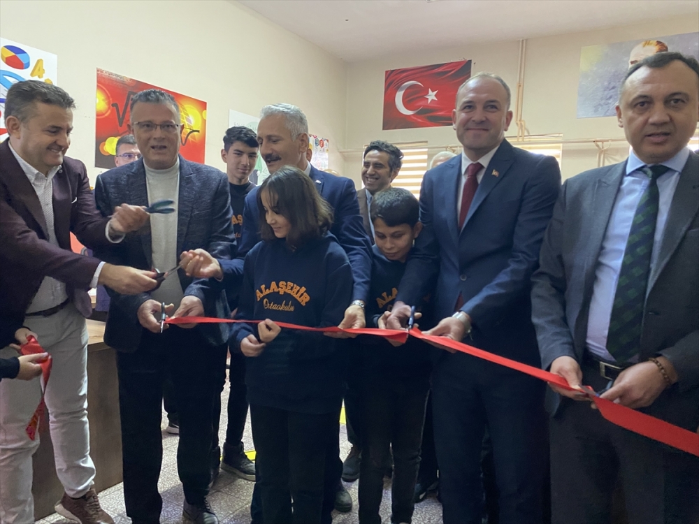 Alaşehir'de "Matematik Atölyesi" açıldı