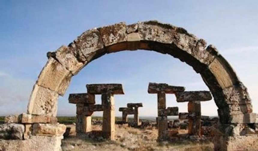 usak-blaundos-antik-kenti-gezi-rehberi