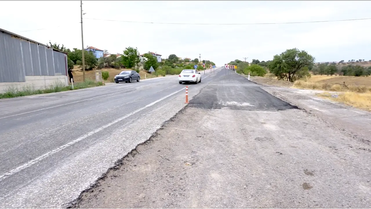 Ali Karaoba Eşme Yeleğen Yol 1