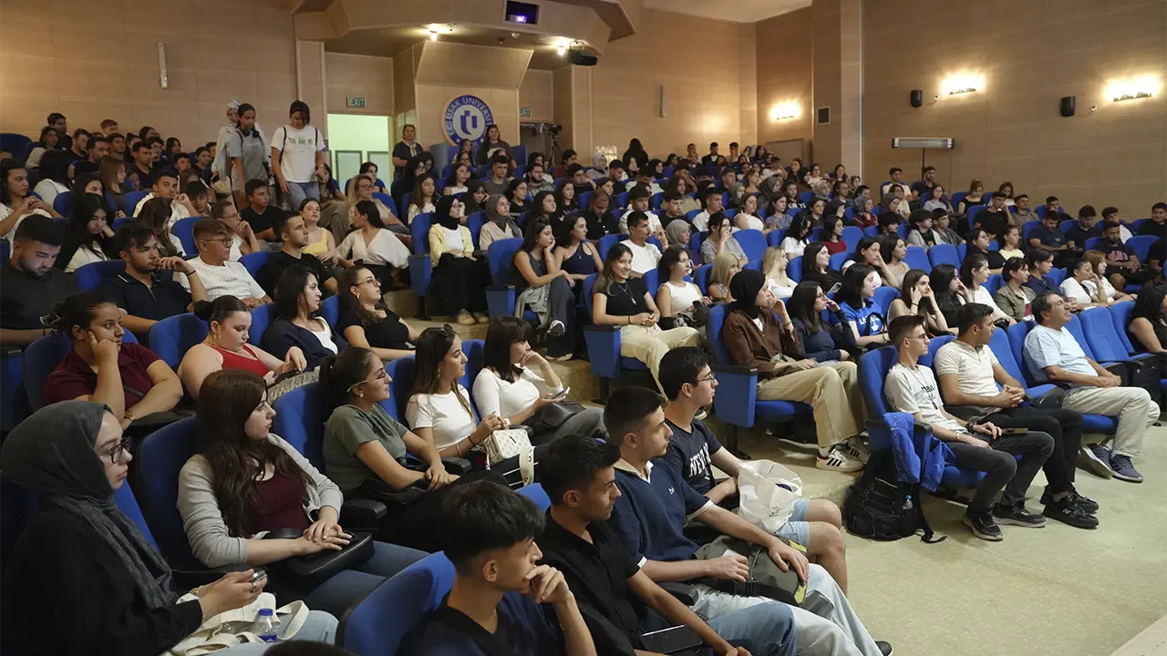 Narkotik Şube’den Uşak Üniversitesi’nde 'Bağımlılık Eğitimi'