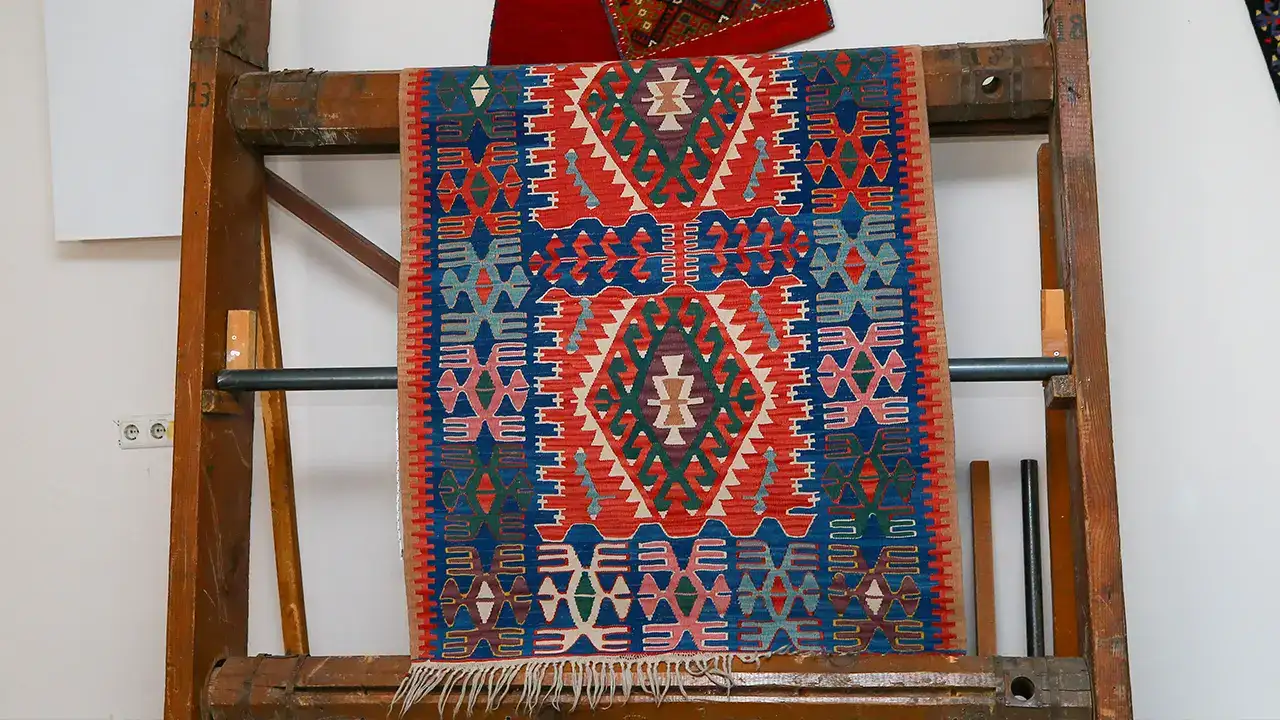 esme-kilim-usak1