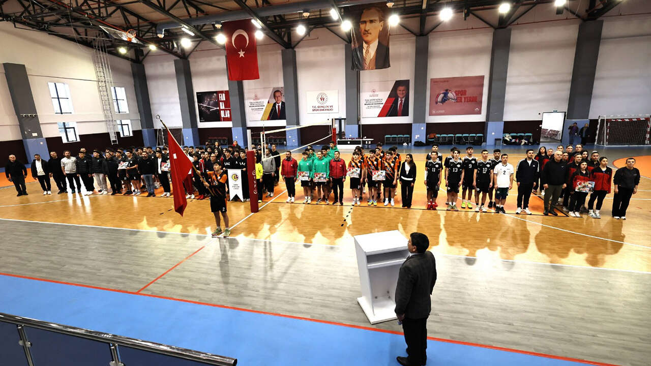okul-sporlari-voleybol4