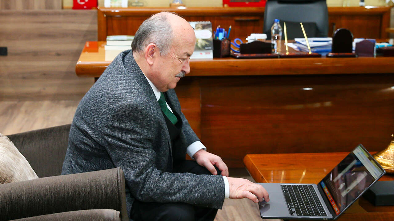rektor-demir-aa-oylama