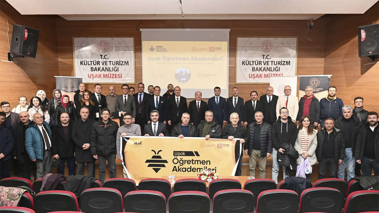 rektor-ahmet-demir