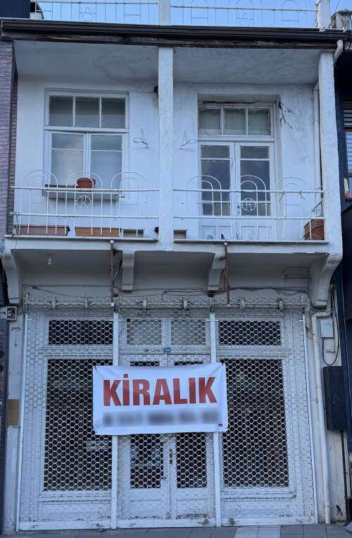 usak-eczanesi