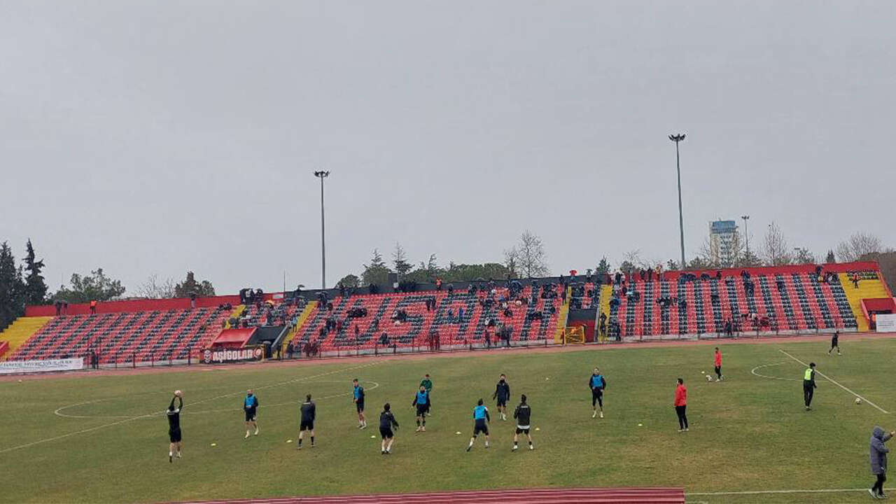 usakspor-yagmur-tribun2