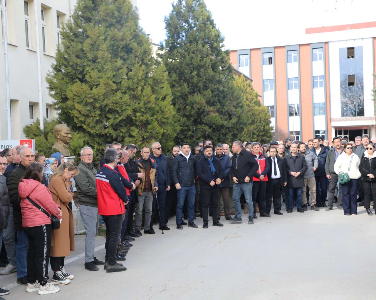 ozgur-guclu-cenaze-usak