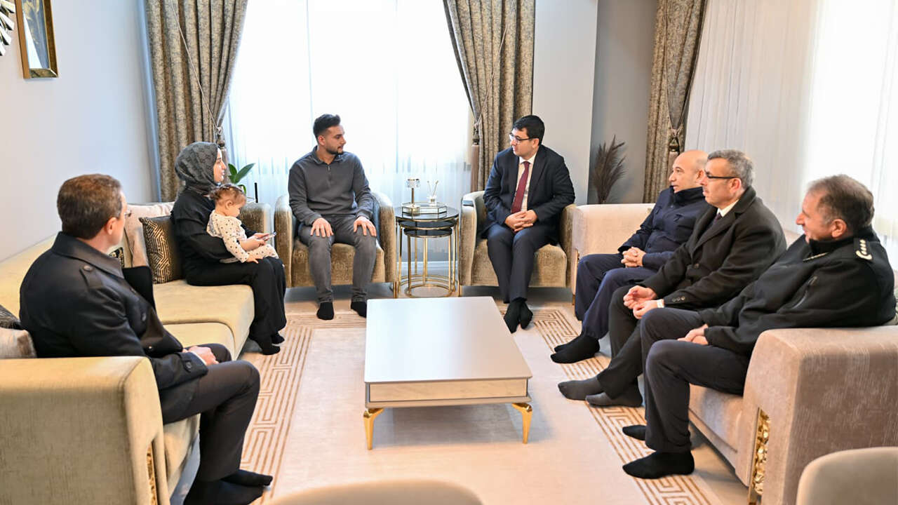 serdar-kartal-sehit-ailesi-ziyaret1